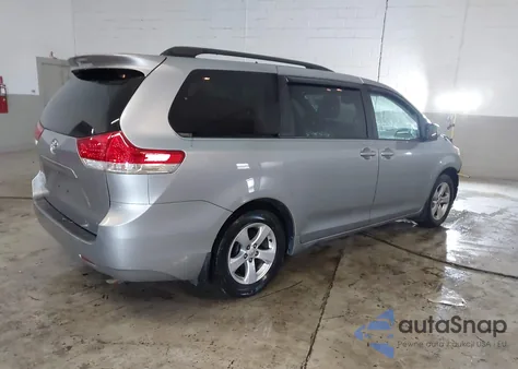 2013 Toyota Sienna Le V6 8 Passenger из США, поврежденный, VIN 5TDKK3DC2DS327527